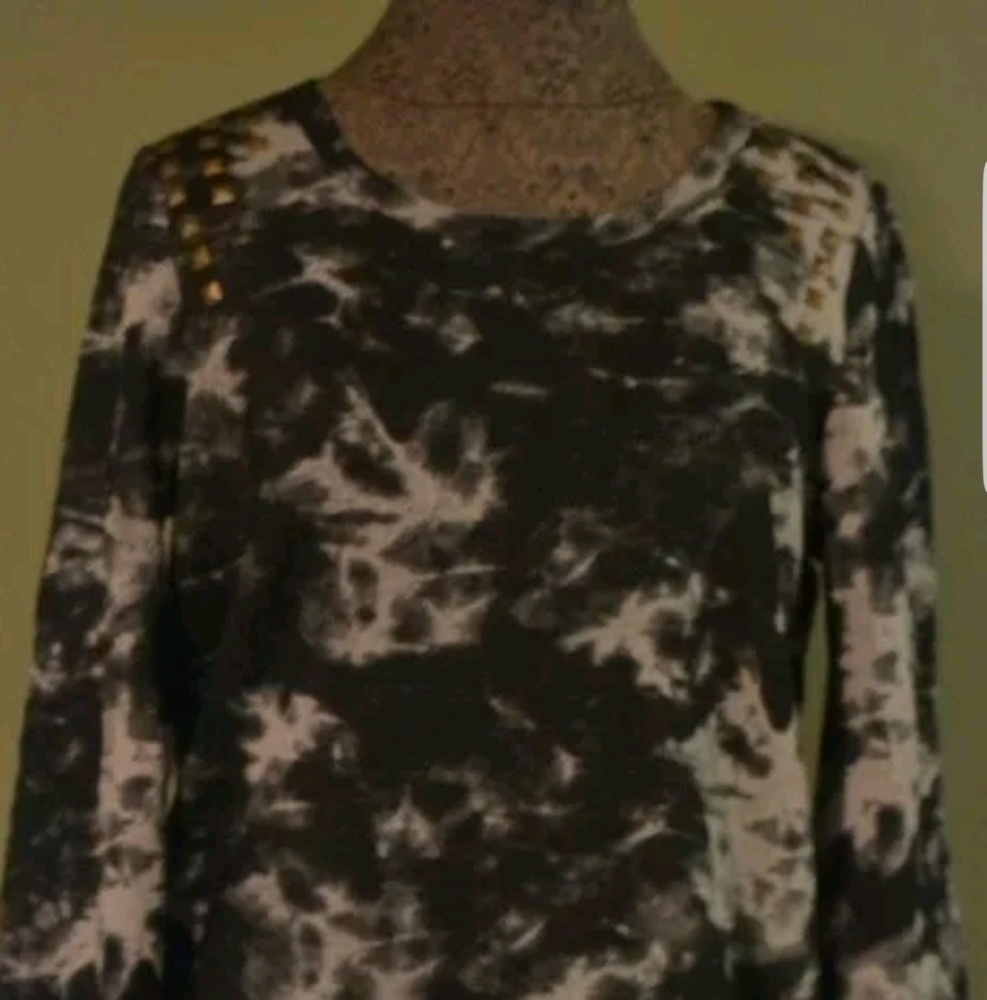 Hem & Thread Tie dye pull over sweater